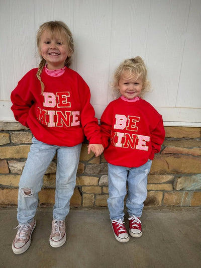 Kids Be Mine Letter Patch Crewneck Sweatshirt - United Monograms