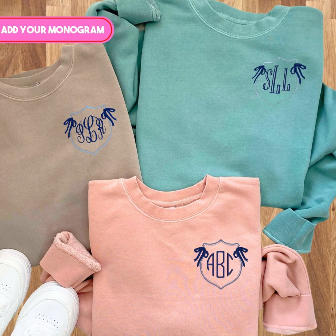 Monogrammed 'Preppy Crest' Cozy Crew - United Monograms