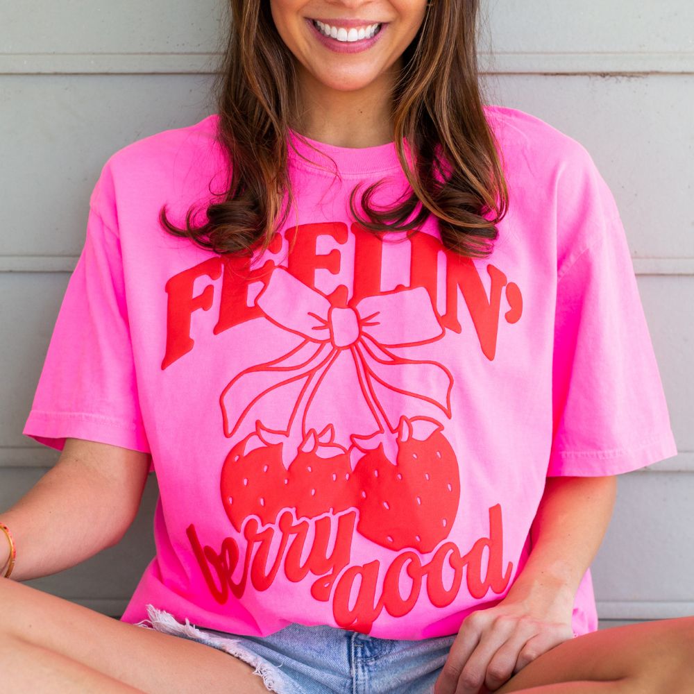 PUFF 'Berries & Bows' T-Shirt - United Monograms